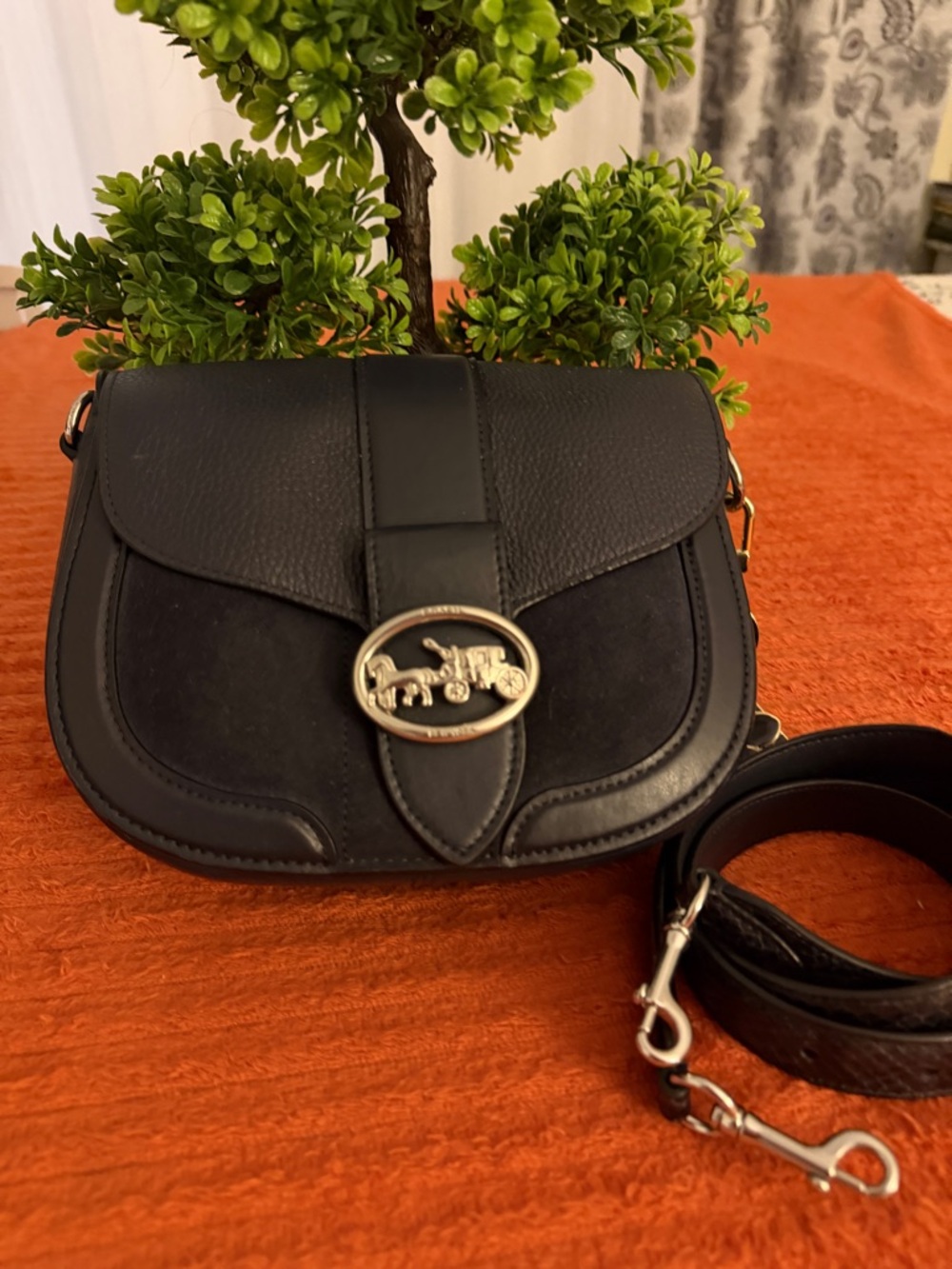 Coach Burgundy Leather Interior Patch Handbag - Picture 4 of 16